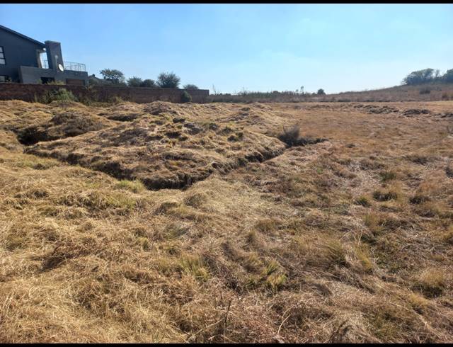 1,475M² VACANT LAND FOR SALE IN BERG EN DAL